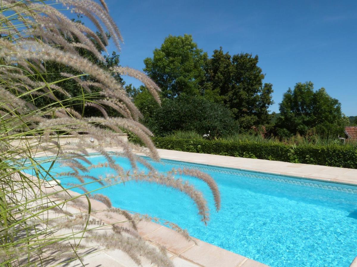 Gite Avec Piscine Proche De St Cirq Lapopie Berganty ภายนอก รูปภาพ
