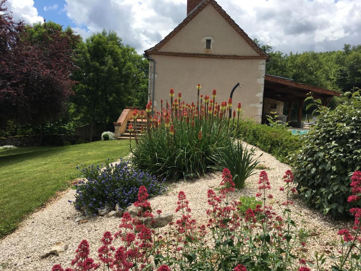 Gite Avec Piscine Proche De St Cirq Lapopie Berganty ภายนอก รูปภาพ